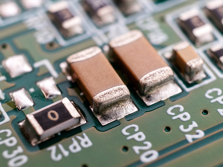  Ceramic chip divider